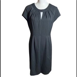 Karin Stevens Gray Sheath Dress with V Neck Cut Out Size 10P Petite